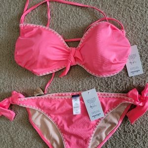 Ashley Graham x Swimsuits for All. **top and bottom are different sizes**